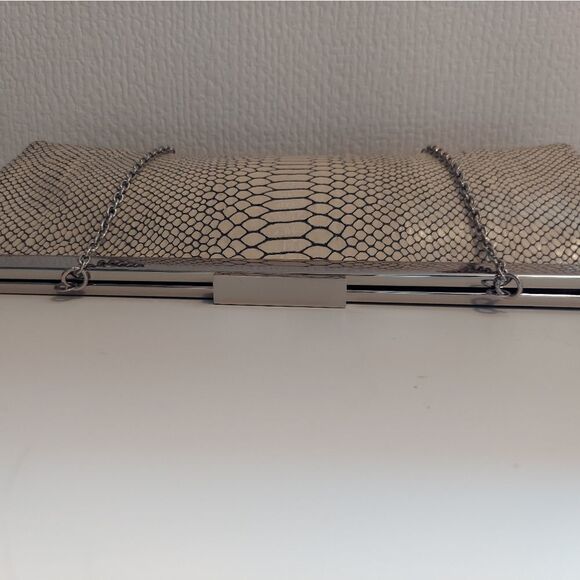 Calvin Klein reptile print evening purse - Picture 5 of 7